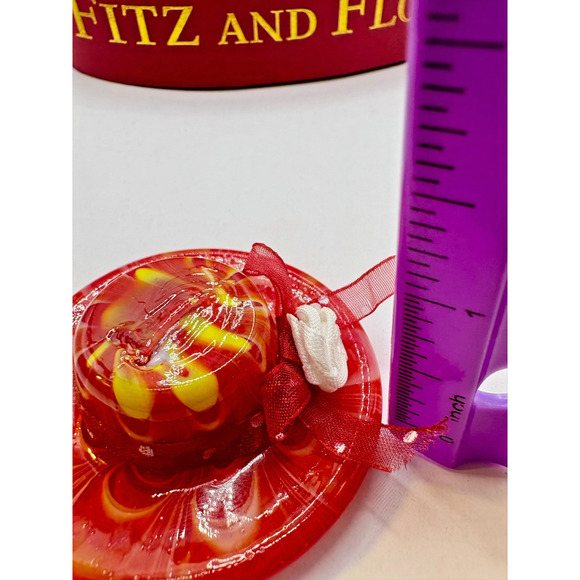 Fitz & Floyd Summer in Paris 2004 Art Glass Menagerie Small Red White Yellow Hat - Picture 3 of 7